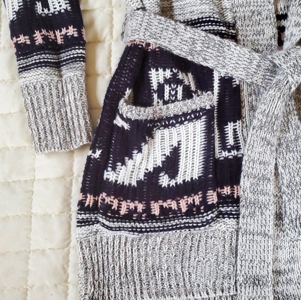 Long Macys Cardigan - Picture 2 of 7